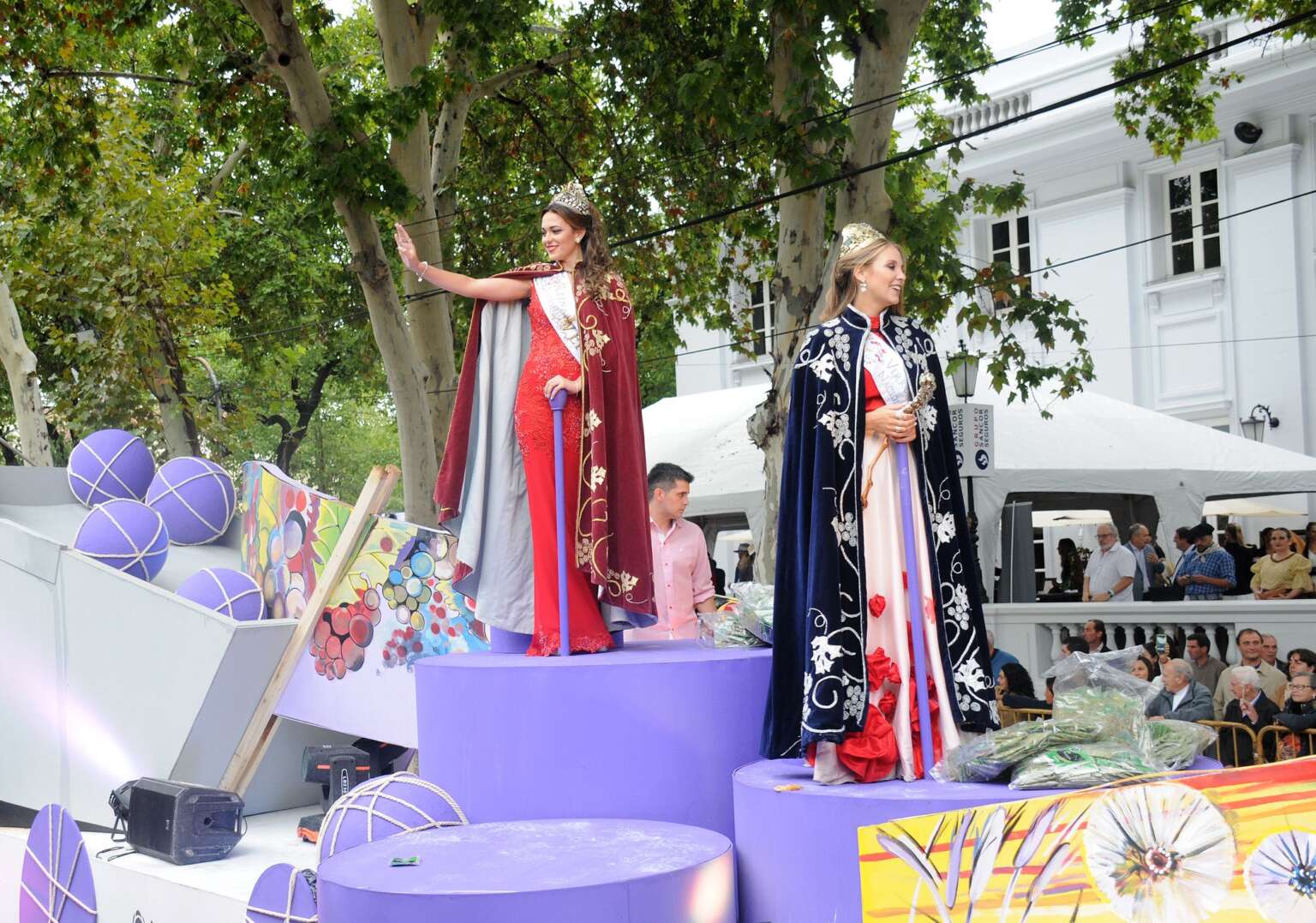 Carrusel-3-1536x1077