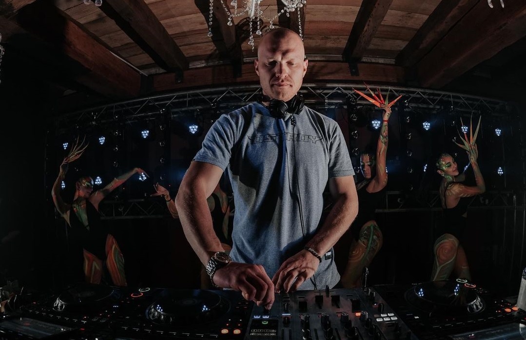 dmitry moloshh fiesta