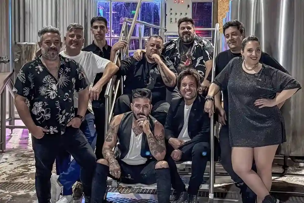 golden makers_11zon_11zon