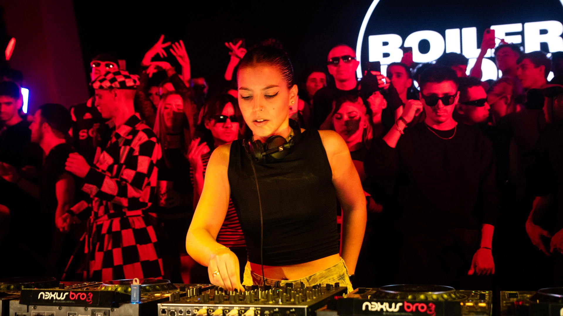 uma-scheffer-clean-nvkginiiyg