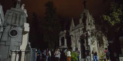 cementerio nocturno